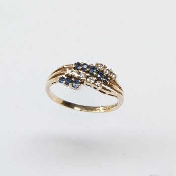 9ct Gold Sapphire/Diamond Ring